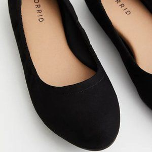 Torrid size 10 wide black suede flats